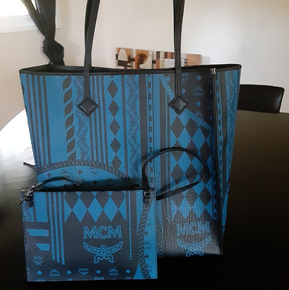 Shopper tote